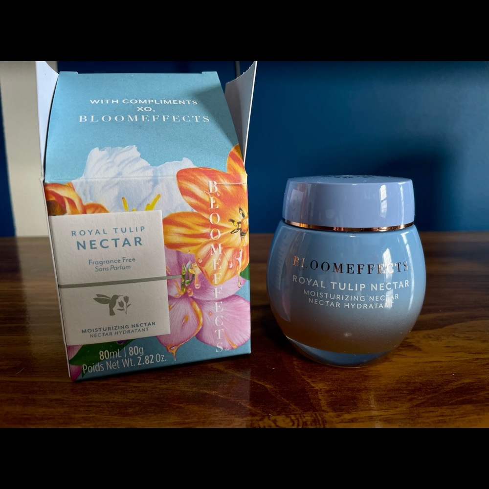 High end makeup! Most never used and some only tested!!